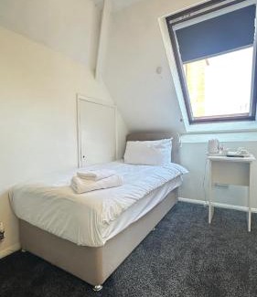 Loughborough Hotel | Thai Lanna Inn & Spa Ltd