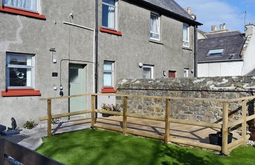Banff House | Thain House