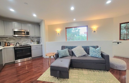 Loma Portal House | Thanksgiving in San Diego Walk to Liberty Station from 1 Bdrm Home