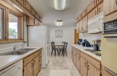 South Westminster House | That 70's Modern Home: Fire Pit ~ Games ~ Hot Tub