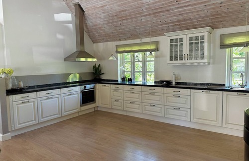 Lystrup House | Thatched country escape close to Aarhus