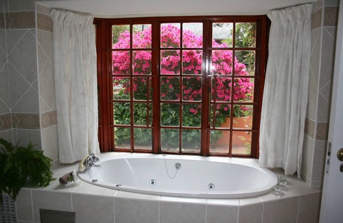 Curry's Post House | Thatchings Guest House