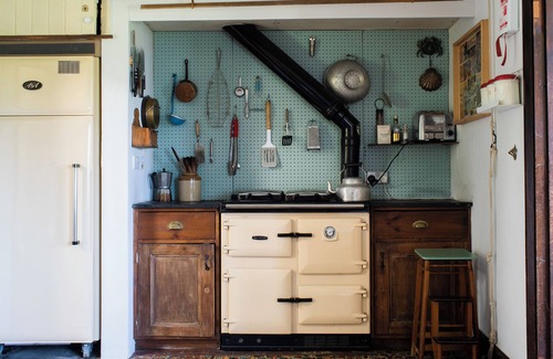 Saint Gennys Cottage | THATCHWAYS - Stunning traditional cottage overlooking the beach