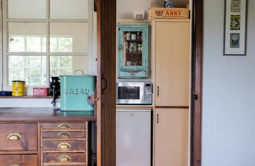 Saint Gennys Cottage | THATCHWAYS - Stunning traditional cottage overlooking the beach