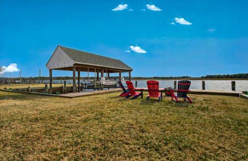 Whitehaven House | The 1850 House by Leavetown Vacations