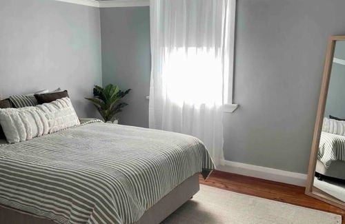 Coonamble House | The 1920 - Character, Charm, and Location!