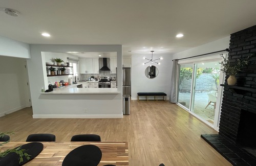Burbank House | The 3 Bedroom Buena Vista