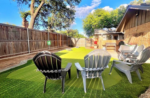 Lubbock House | THE 806 - Sleeps 14+ - Perfect for BIG Groups