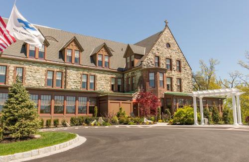 Peekskill Hotel | The Abbey Inn & Spa