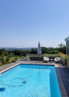 White River House | The Acres Home