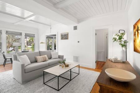 Hyde Park Apartment | The Adaline #1 - Upscale Hyde Park Apt, First Floor