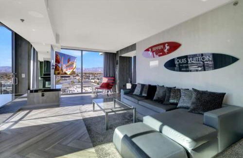 Las Vegas Hotel | The Adele Palazzo Suite at Palms Place