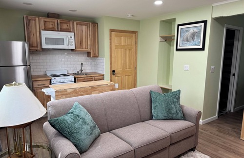 Northeast Anchorage Apartment | The Alaska Life Suite