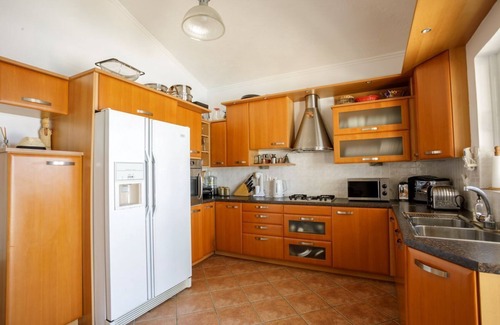 Agii Apostoli Villa | The Alexander Villa - Four Bedroom Villa, Sleeps 9