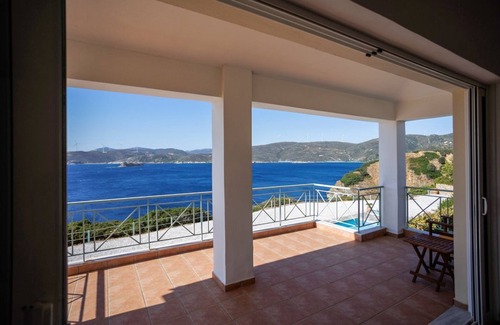 Agii Apostoli Villa | The Alexander Villa - Four Bedroom Villa, Sleeps 9