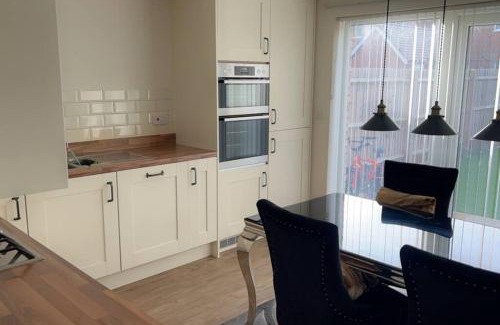 Sittingbourne House | The American style house