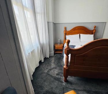 Trowbridge Apartment | The Anchor