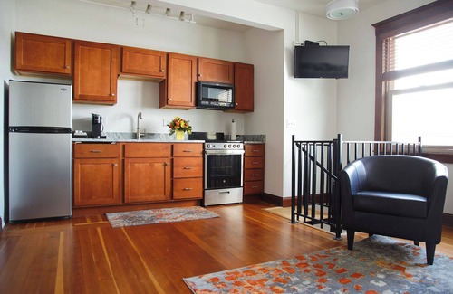 Dillon Hotel | The Andrus Hotel