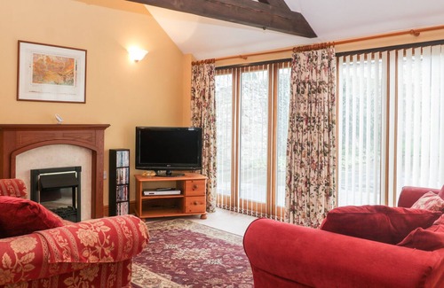Tatworth Cottage | THE ANNEX PARROCKS FARM, pet friendly, with a garden in Tatworth