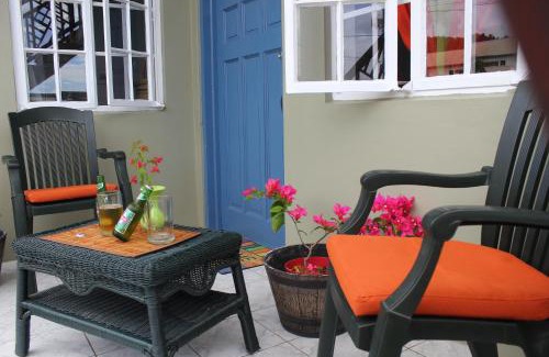 Roseau Apartment | The AnSwin Apartment