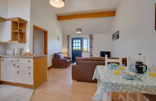 Aldborough House | The Antingham - Two Bedroom House, Sleeps 4