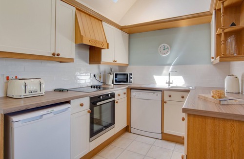 Aldborough House | The Antingham - Two Bedroom House, Sleeps 4