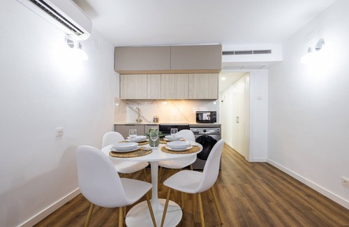 Sant Francesc Apartment | The Apolo Studio in Downtown by Florit Flats
