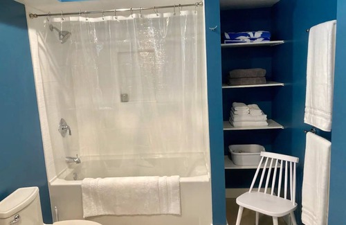 Juan de Fuca Electoral Area House | The Applebnb Garden Suite with Private Patio