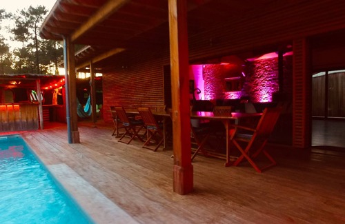 Lacanau Villa | The apricot tree: Villa, driftwood, heated pool