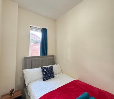 Manchester Apartment | The Arbor Escape