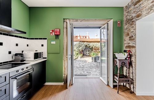 Venade Apartment | The Arches House surrounded by nature