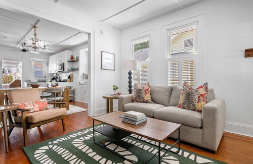 North Charleston House | The Arrow | Perfect Location to Park Circle