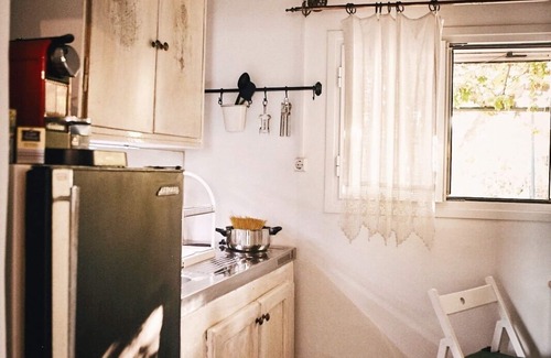 Aigialeia Cottage | The Artist's Farm-Studio Dir/trains/Ath/Airpor☀️