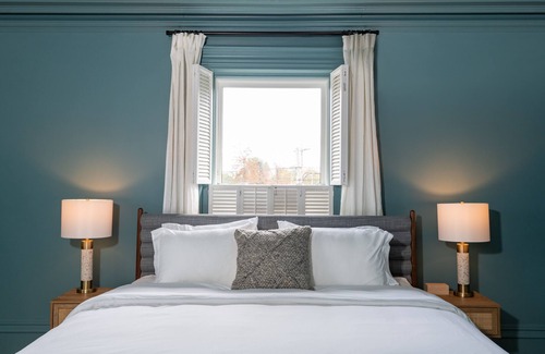 Windsor Hotel | The August House