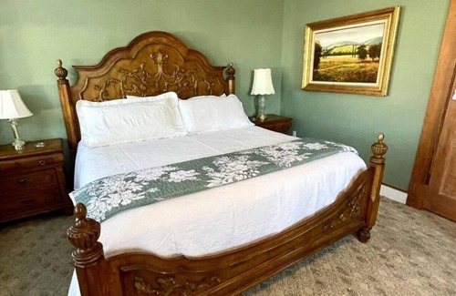 Eastland Hotel | The Austin Room at The Eastland Historic Hotel