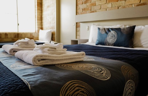 St. George Hotel | The Australian Hotel St George