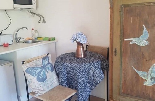 Loule Cottage | The Azul Room, Casa De Mondo, set in the Beautiful Algarve