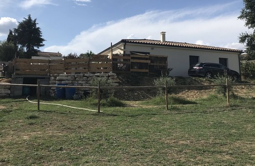 Saint-Marcel-de-Careiret Villa | THE “BAYARENDA” VILLA AND ITS PRIVATE SWIMMING POOL IN A QUIET AREA, BETWEEN VINEYARDS AND GARRIGUES