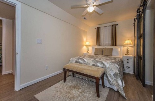 Landrum House | The Back Porch -Pet Friendly