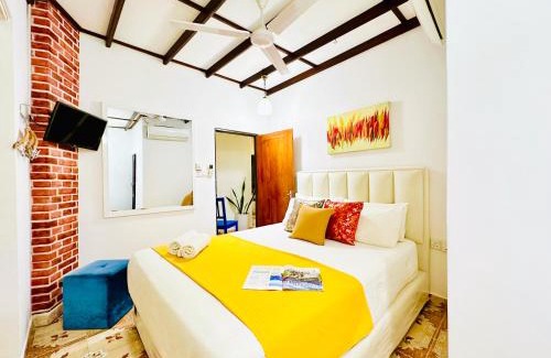 Ettukala House | The Backpack by Dorset