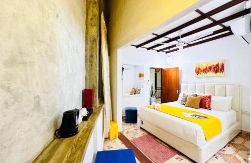 Ettukala House | The Backpack by Dorset