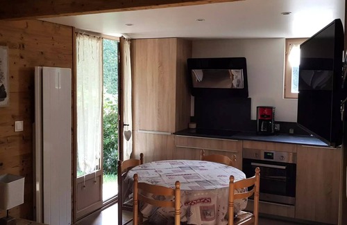 Barcelonnette Ski Chalet | The Barce Chalets - Chalets for 6 People