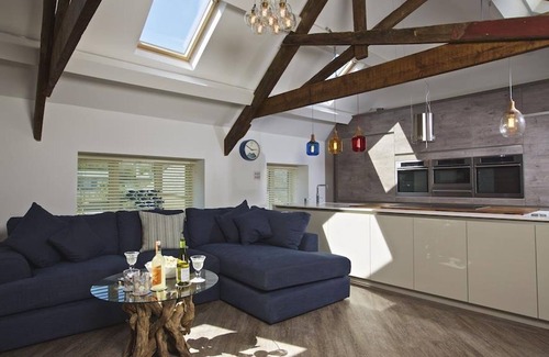 Torcross Cottage | The Barn, 20 At The Beach