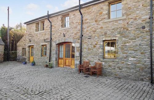 Fence House | The Barn - 27977
