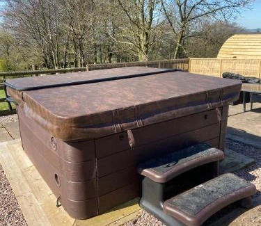 Leek House | The Barn at Brambles Farm