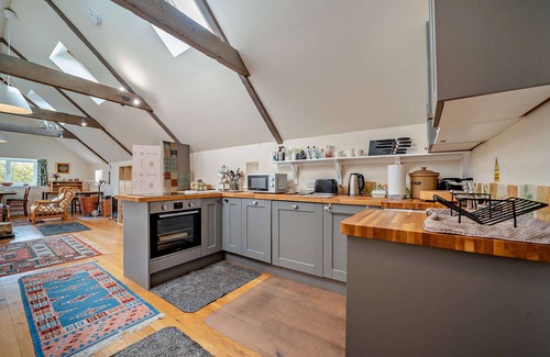 Biggar House | The Barn at Llolans - One Bedroom House, Sleeps 2