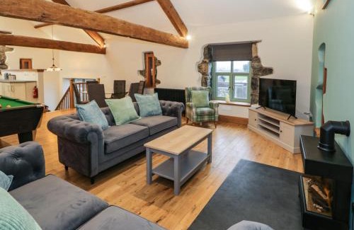Talybont House | The Barn by Lyons