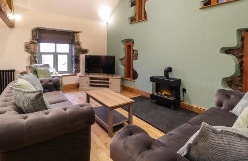 Talybont House | The Barn by Lyons