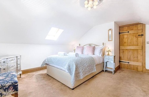 Ammanford House | The Barn