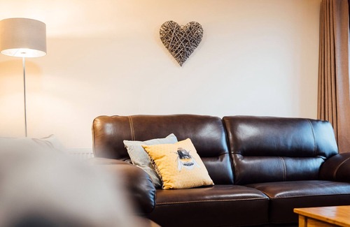 Castle Douglas House | THE BARN, pet friendly, with hot tub in Gatehouse Of Fleet